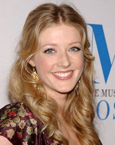 Jennifer Finnigan