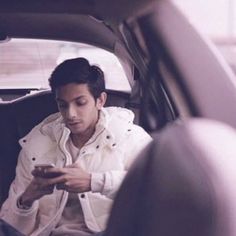 Anirudh Ravichander