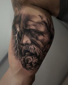 Pol Tattoo Artist