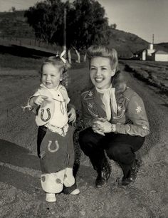 betty grable daughter hollywood victoria daughters cowgirls her two vintage cowgirl old look mother moms today worth classic pretty mothers