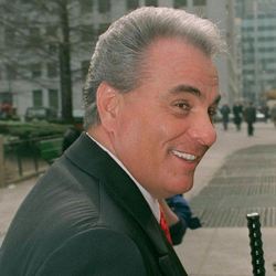 Everything Netflix's Get Gotti Leaves Out About John Gotti